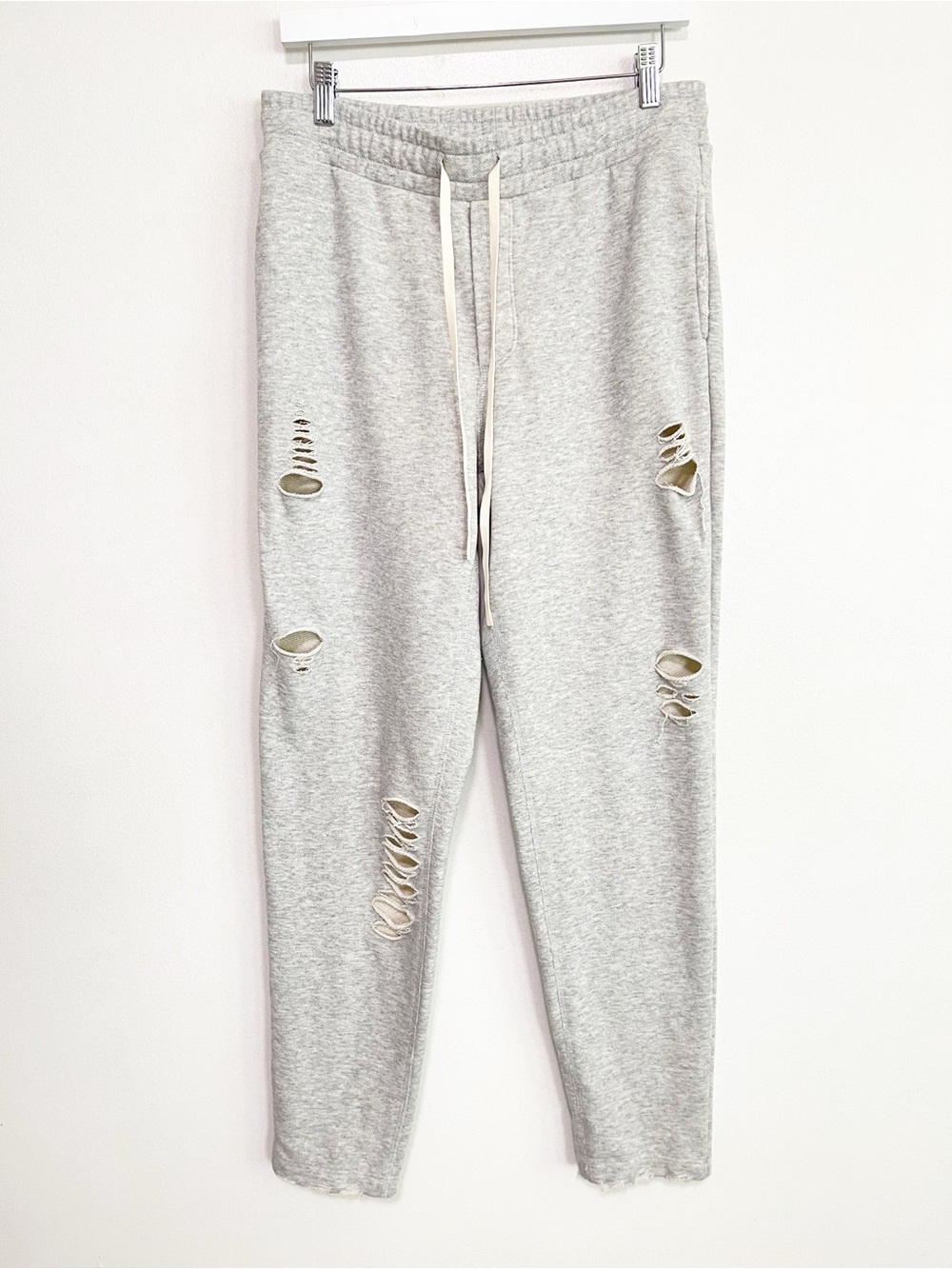 BOGO! ALO Yoga Distressed Ripped Sweatpants Heather Gray Size Large - Picture 4 of 10